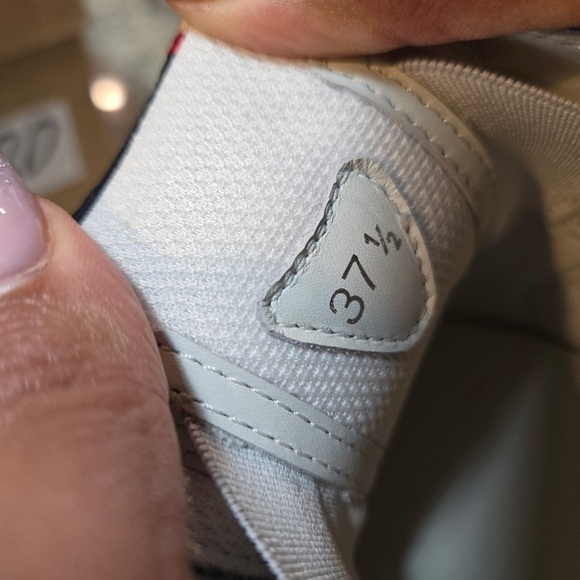 NEW Christian Louboutin FAV Pique A Vontade Woman Sneaker Size 37.5 - Picture 11 of 12